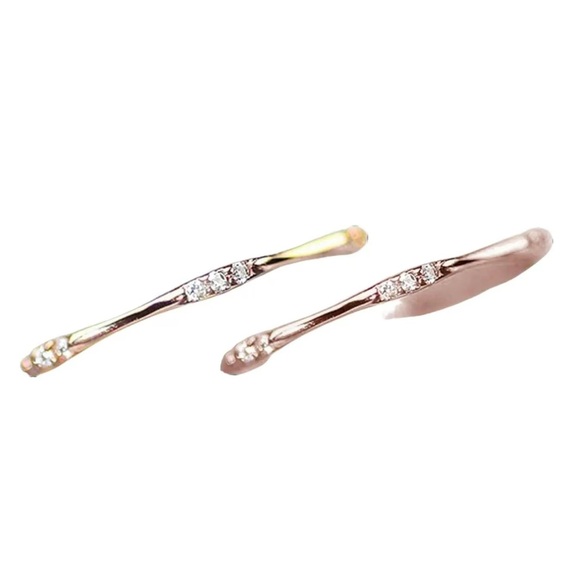 BEAUTIFUL Rose Gold Dainty diamond ring - size 7 - NEW - Picture 3 of 3